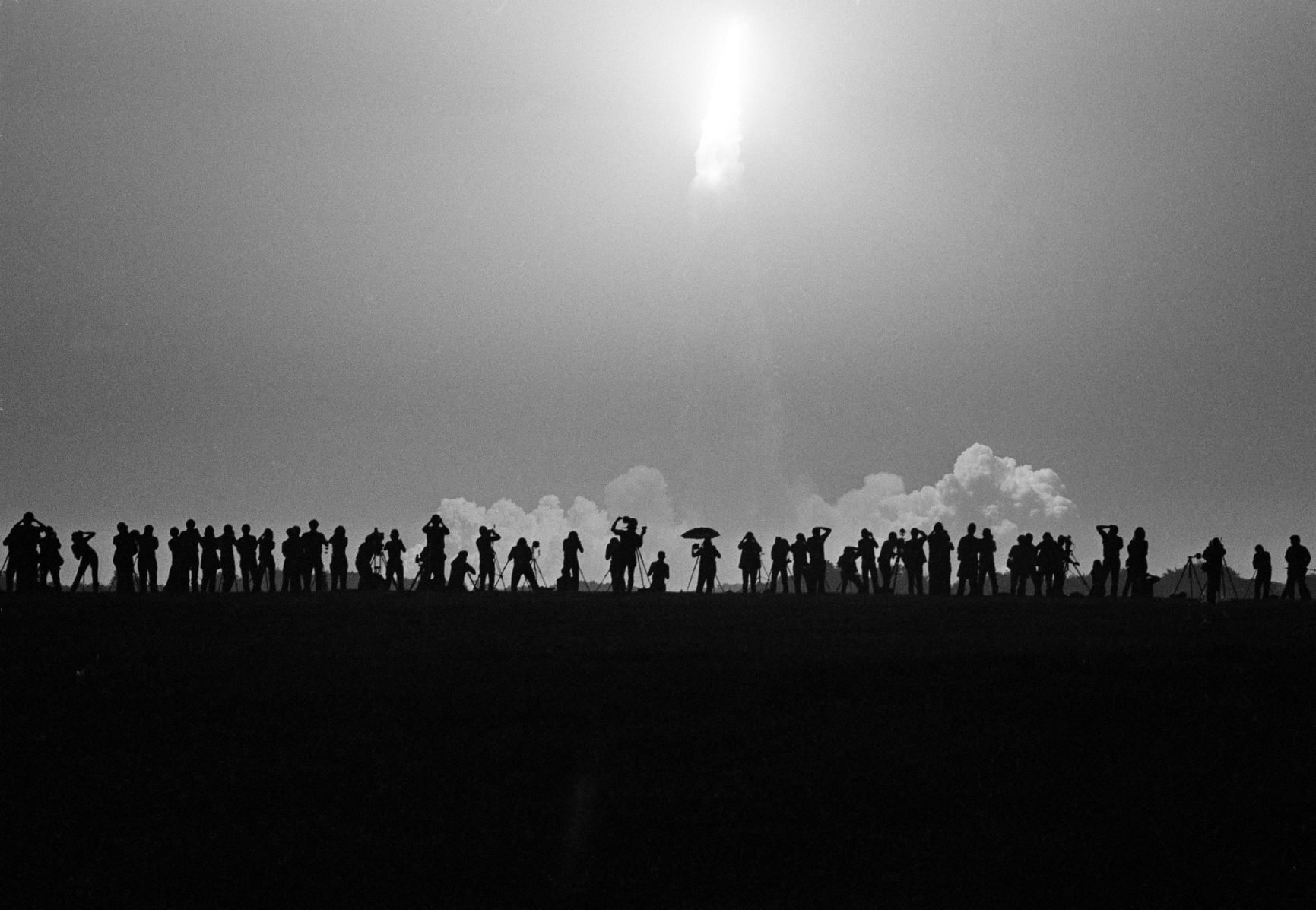 1983: CHALLENGER LIFT OFF